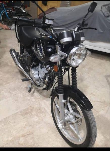 Suzuki gs 150 se 0