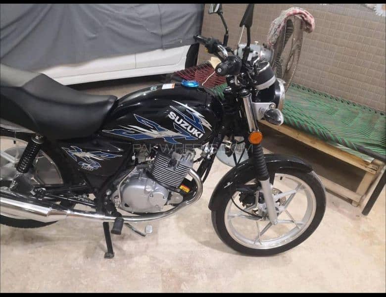 Suzuki gs 150 se 4