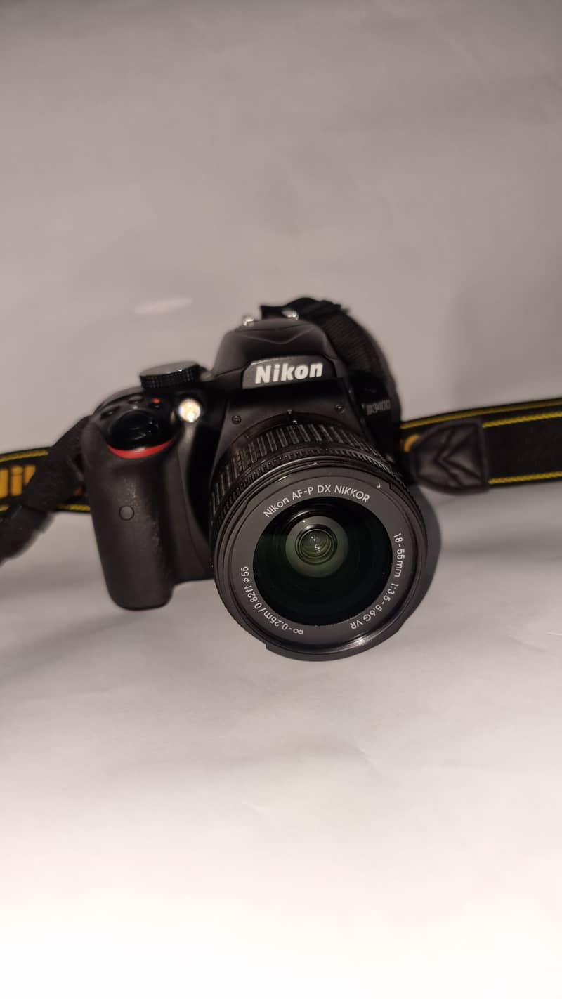 NIKON D3400 (18-55)mm lens 0