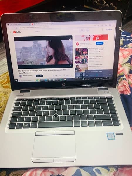 Hp Elitebook 840g4  12/256 with meme and with  back light keyboard 6