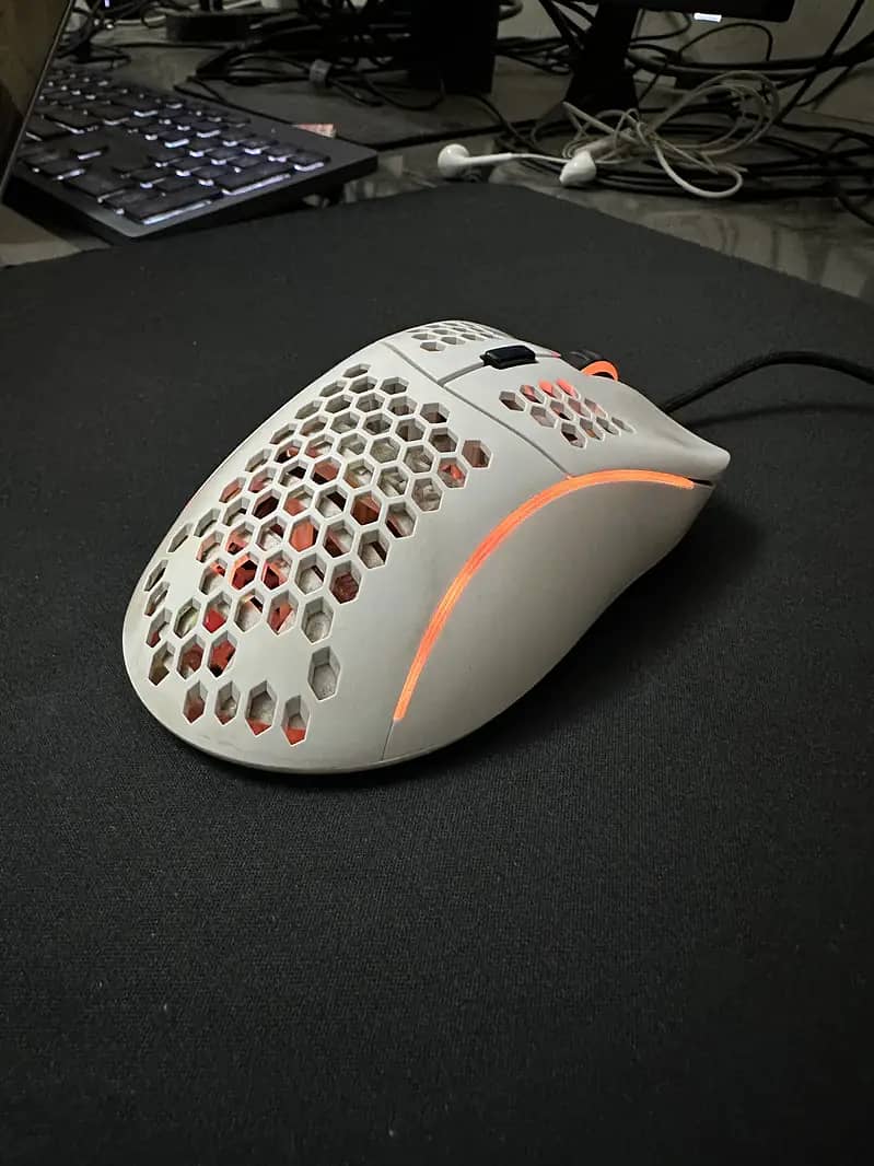 Glorious Model D (White) Gaming Wired Mouse with Box 2