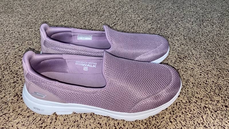 sketchers brand new shoes 1