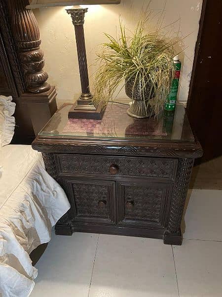 original deyar wood bed for sale with 2 side tables and dressing table 12