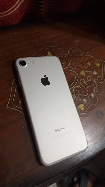 Iphone 7 in resinable price all ok set shesha piece 0