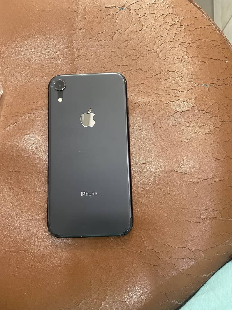 I Phone XR : water Pack : 64GB storage : Jave set : with box 2