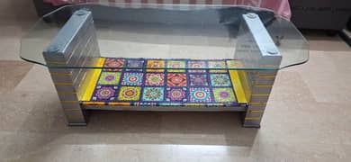 Center Table for Sale ( Price Negotiable ) in D12