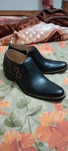 best new boots black 8 number he 4