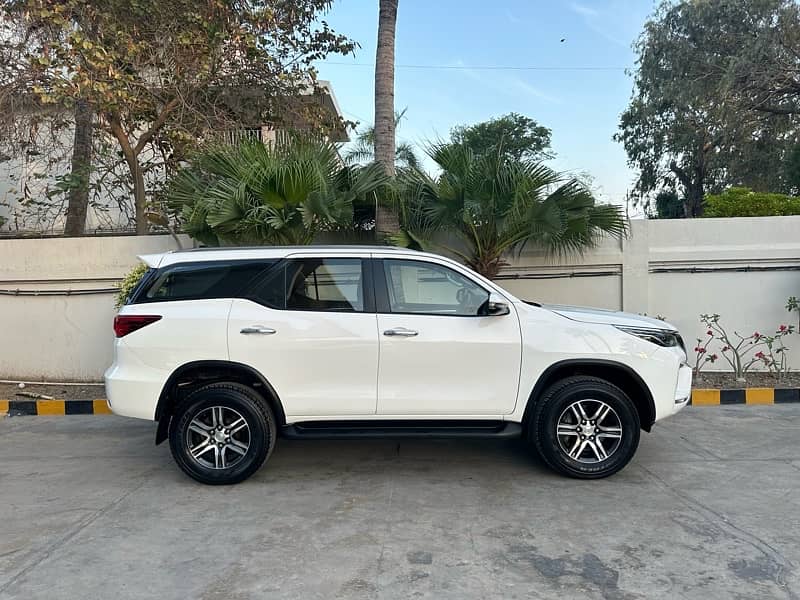 Toyota Fortuner 2021 G New Shape Petrol 20000km Untouched Brand New 2