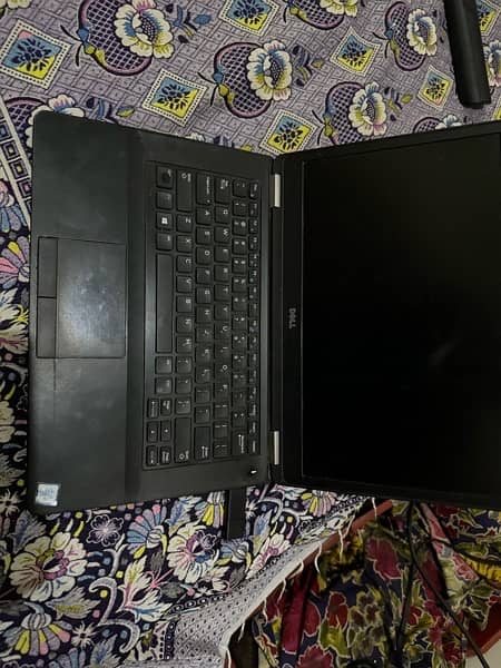 Dell Laptop for sale broken LCD panel 4