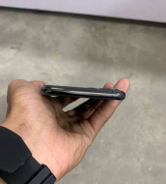 iphone 11 pro 64gb non pta waterpack contact 03215210621 3