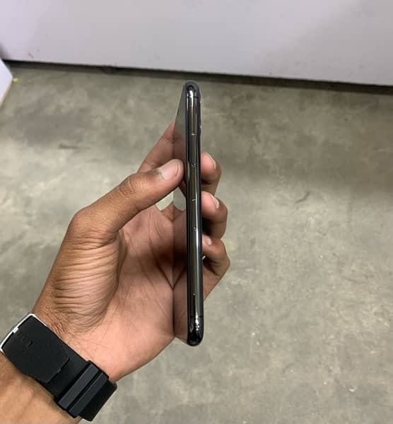 iphone 11 pro 64gb non pta waterpack contact 03215210621 4