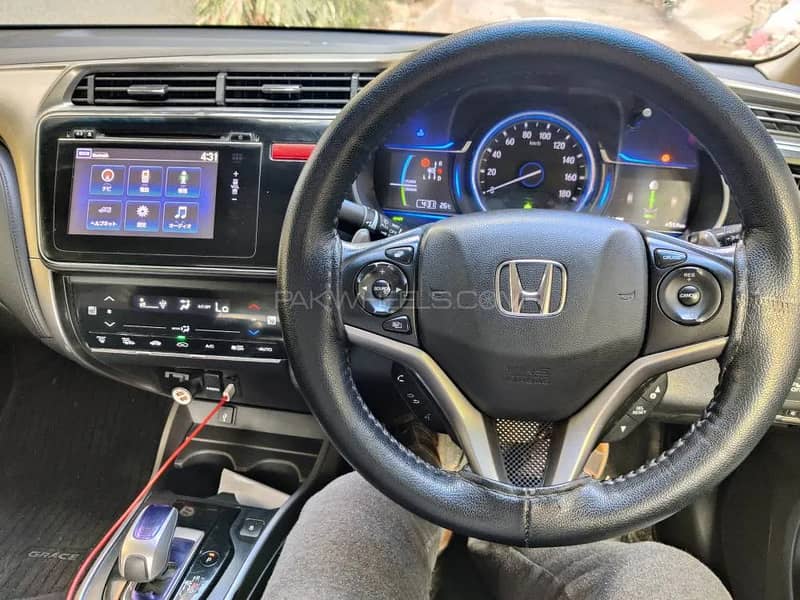 Honda Grace Hybrid EX 2014 3