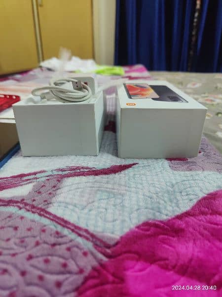 Almost New Redmi Note 12 pro Complete Box 8+8/256 10/10 & 3 Extra Case 7