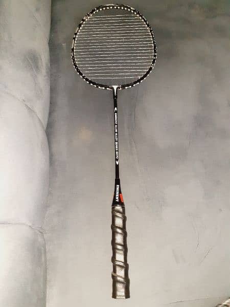 Eminent badminton racket single piece 0