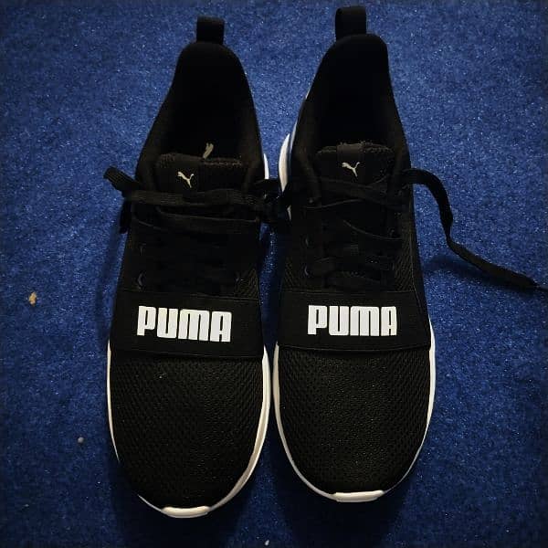 Original PUMA Branded Black Shoes. 4