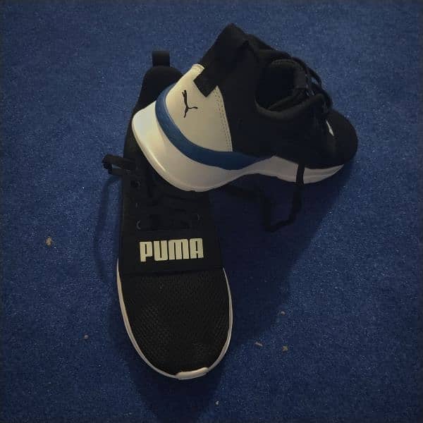 Original PUMA Branded Black Shoes. 14
