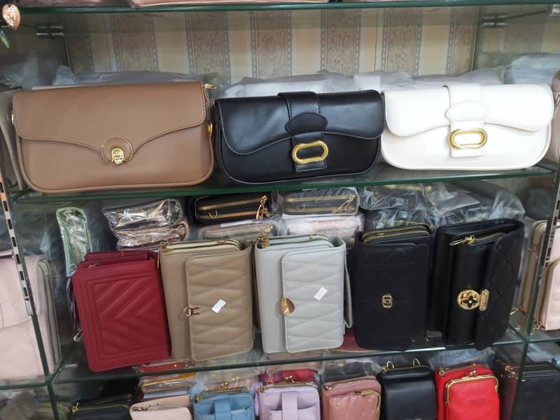 Women's Branded clutch and purses 14