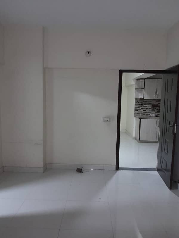 2 BED D/D FLAT FOR RENT IN NEW BUILDING, BLOCk 10, GULSHAN 6
