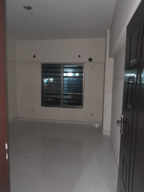 2 BED D/D FLAT FOR RENT IN NEW BUILDING, BLOCk 10, GULSHAN 11