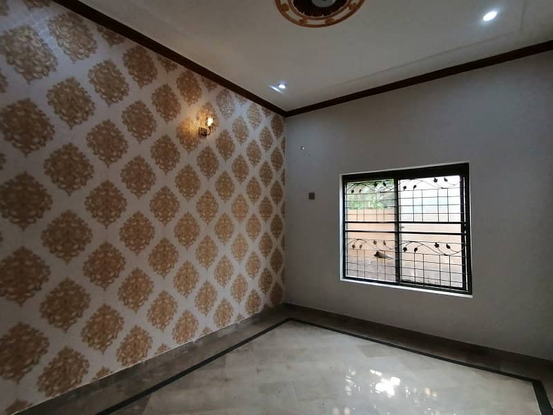 A Centrally Located House Is Available For sale In Lahore 4