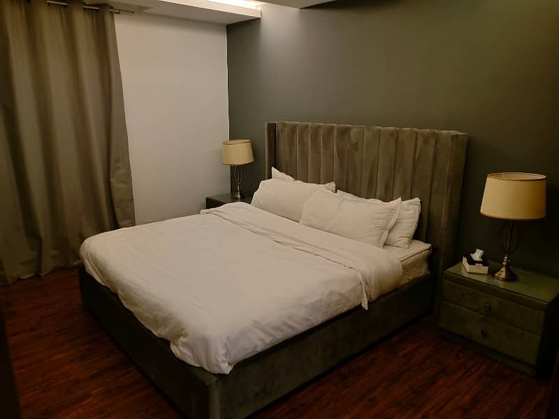 One Bed Furnished Apartment Gold Crest Mall for short term 10