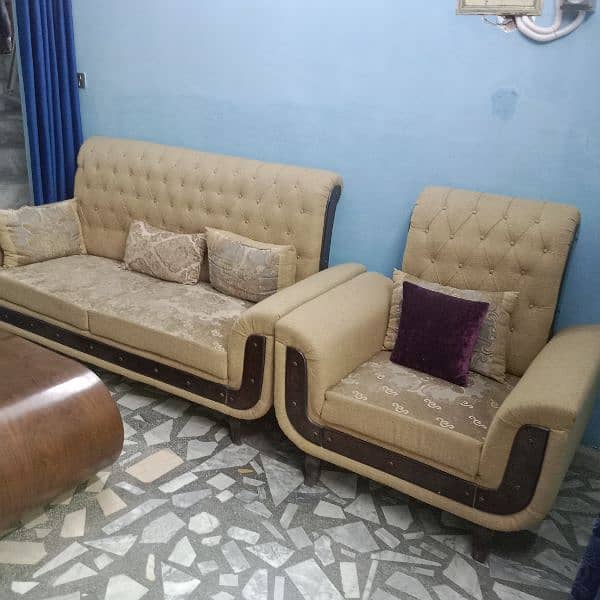 7 Seater Sofa Set for Selling | Used but Good Condition 4