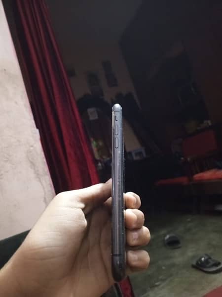 iphone 11 jv 10/9 condition 79 battery 64 gb 2