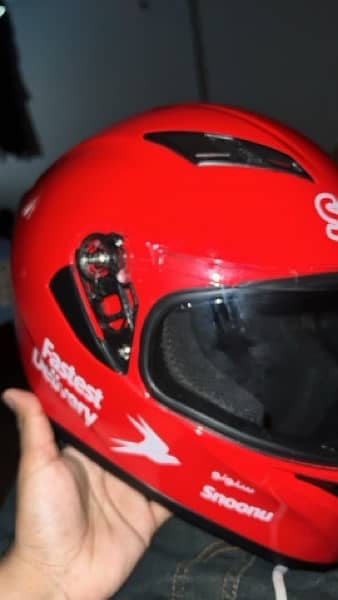 snoonu helmet (brand new) 2