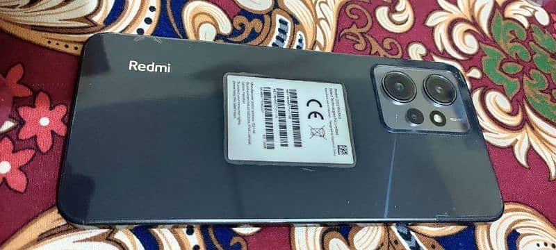 I am selling my Xiaomi Note 12, 8/128 GB ram, call me on 03263607746 4