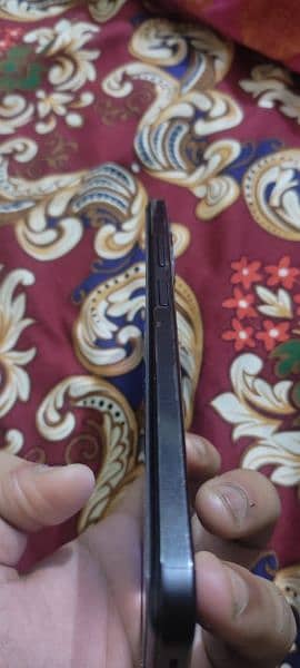 I am selling my Xiaomi Note 12, 8/128 GB ram, call me on 03263607746 16