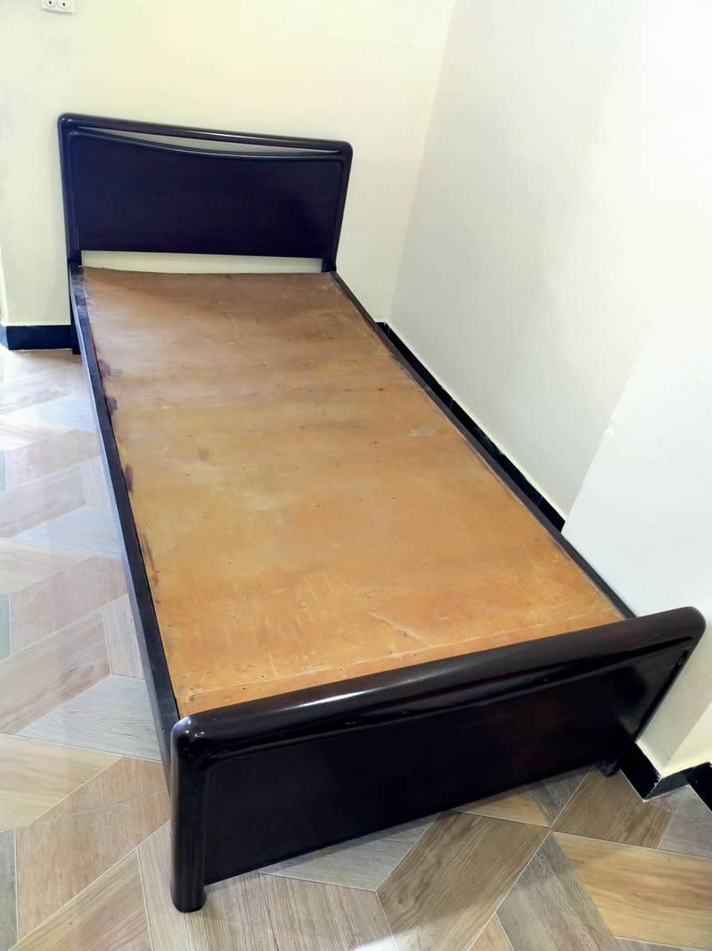 Single wooden bed 2