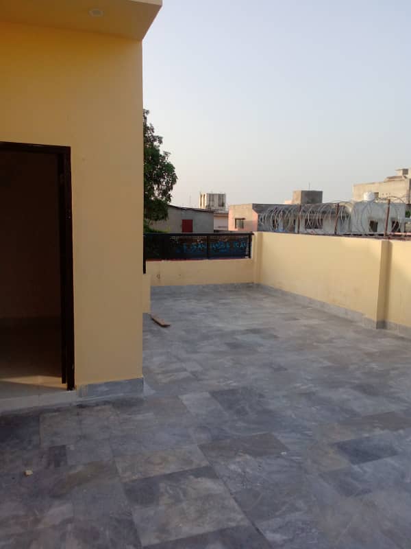 10 Marla brand new double story in Iqbal Town Lahore 3