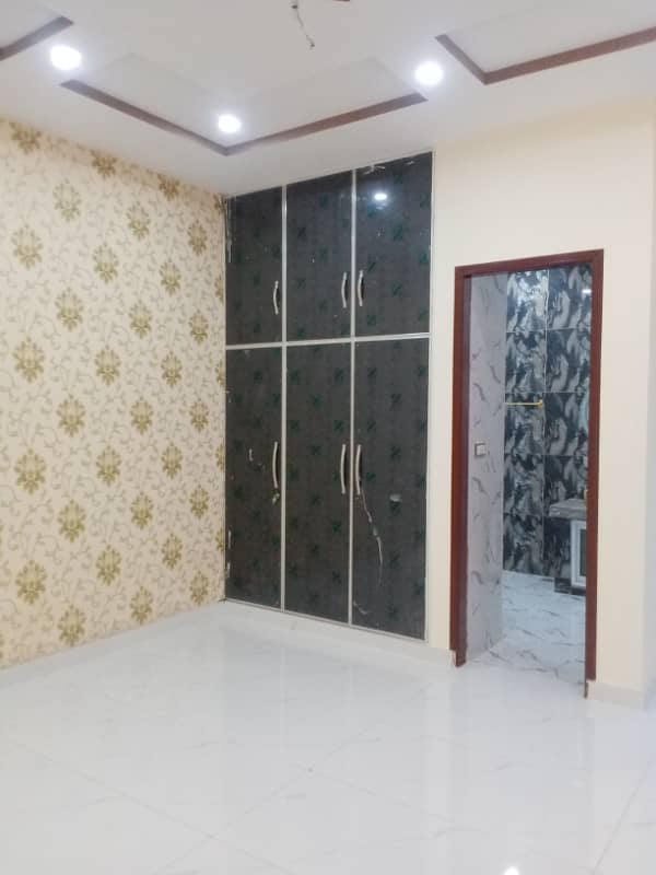 10 Marla brand new double story in Iqbal Town Lahore 39