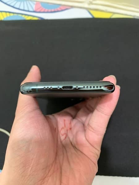 iphone 11pro 64gb Approved with box 2
