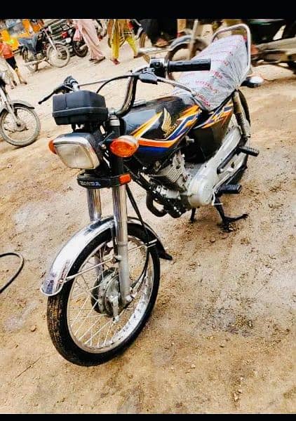 Honda 125 2028 model genuine condition all documents clear CPLC clear 0
