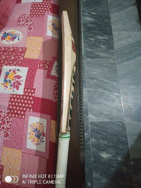 MB Malik Gold edition cricket bat. 5