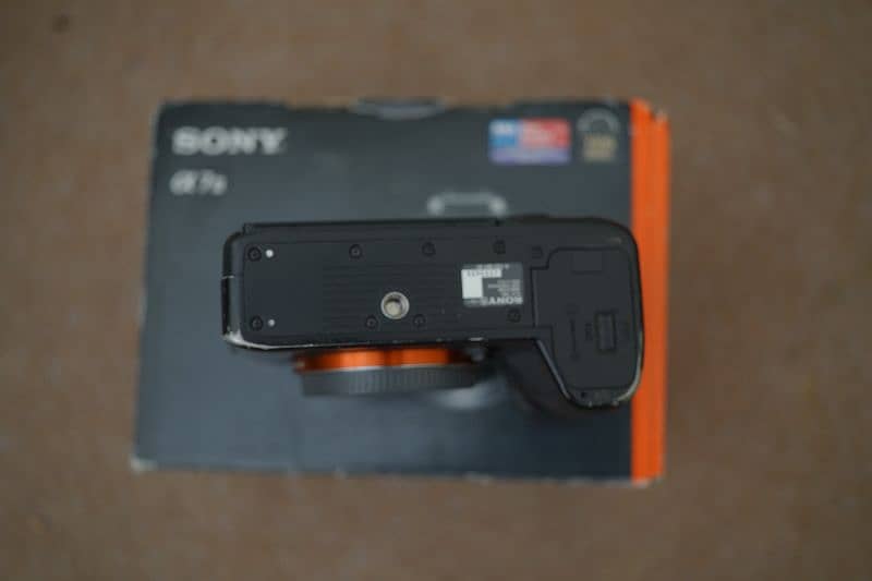 Sony A7 III
Body condition ok

Battery Charger  Box
location lahore 3