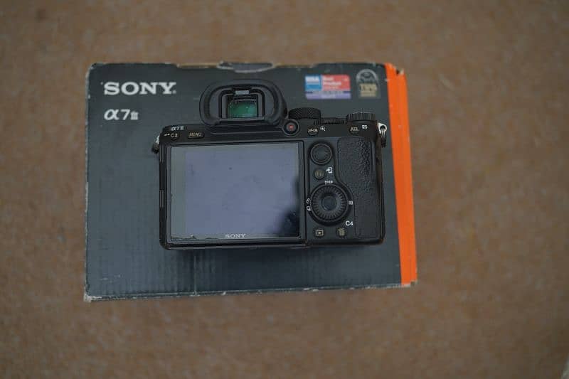 Sony A7 III
Body condition ok

Battery Charger  Box
location lahore 4