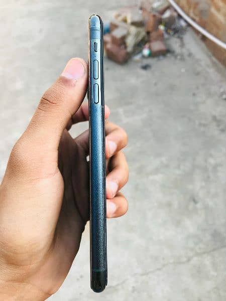 iphone 11 pro max with box non pta everything original 2