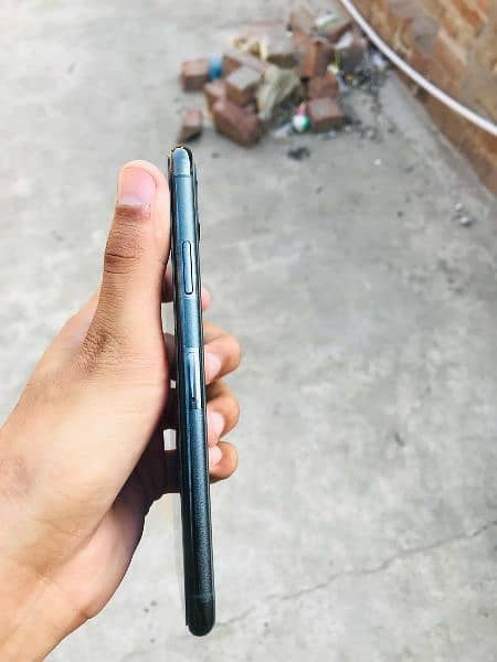 iphone 11 pro max with box non pta everything original 6
