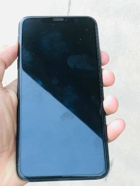 iphone 11 pro max with box non pta everything original 7