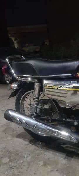 Honda cg125 special edition. 2021 10/10 condition first hand 2