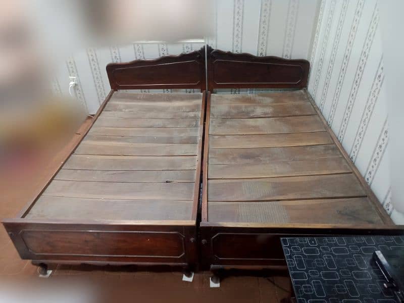 Pure Wooden Bed King Size used condition Contact 0323-6342137 1