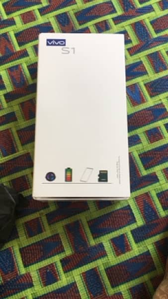 vivo S1 kit 8gb 256gb all ok 10 by 10 condition no fold no issue 7