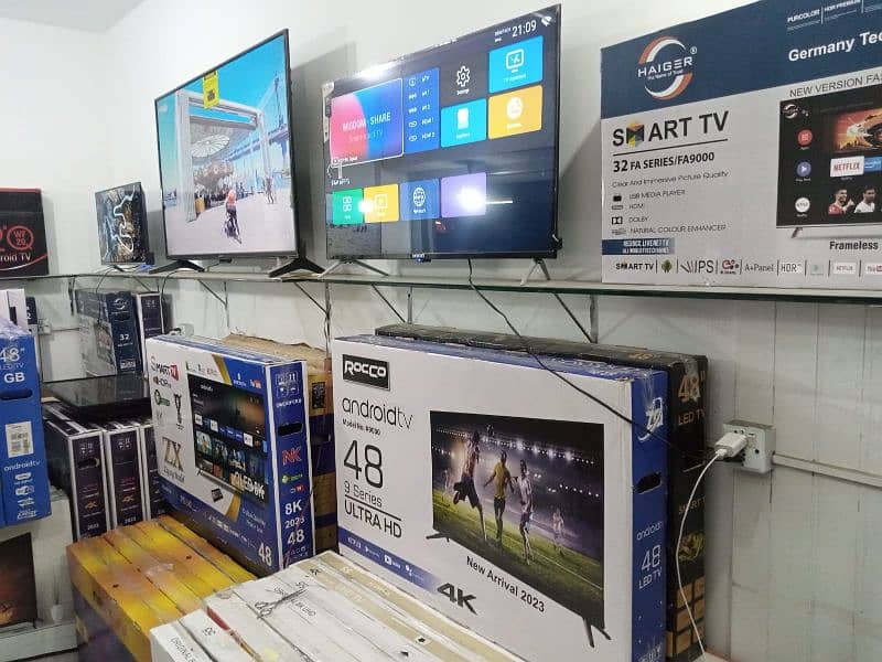 28 inch Samsung 4k UHD Led Tv Smart Box pack 3 year warranty 1