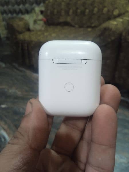 original Apple airpods 2nd gen wireless charging case 3