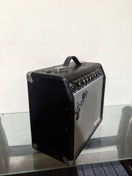 Fender Amplifier 2