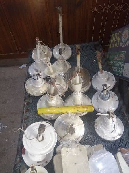 used neat and clean ceiling fans 1