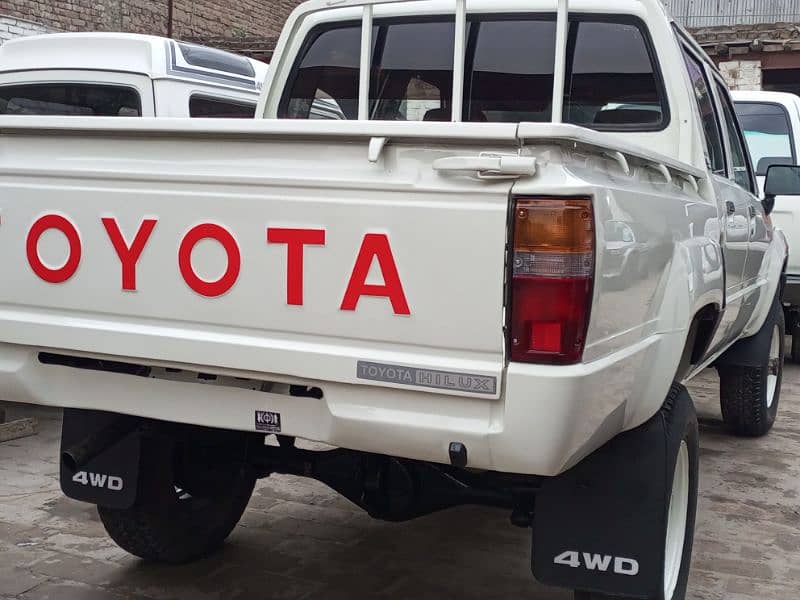 Toyota Hilux 4×4 2