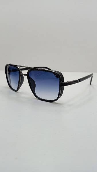 Brand frame sun glasses 16